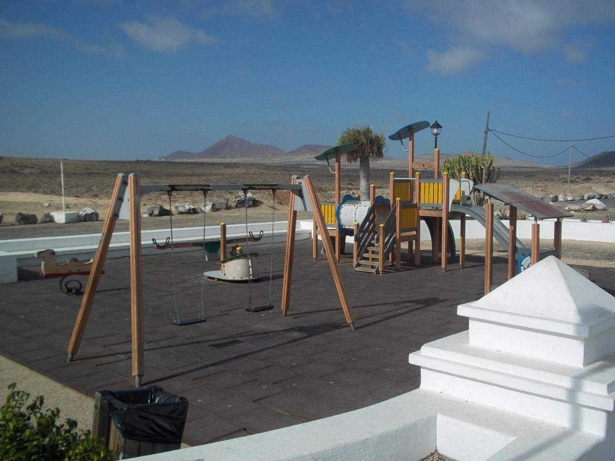 Beautiful Small Bungalow, Amazing Views And Garden Famara Dış mekan fotoğraf